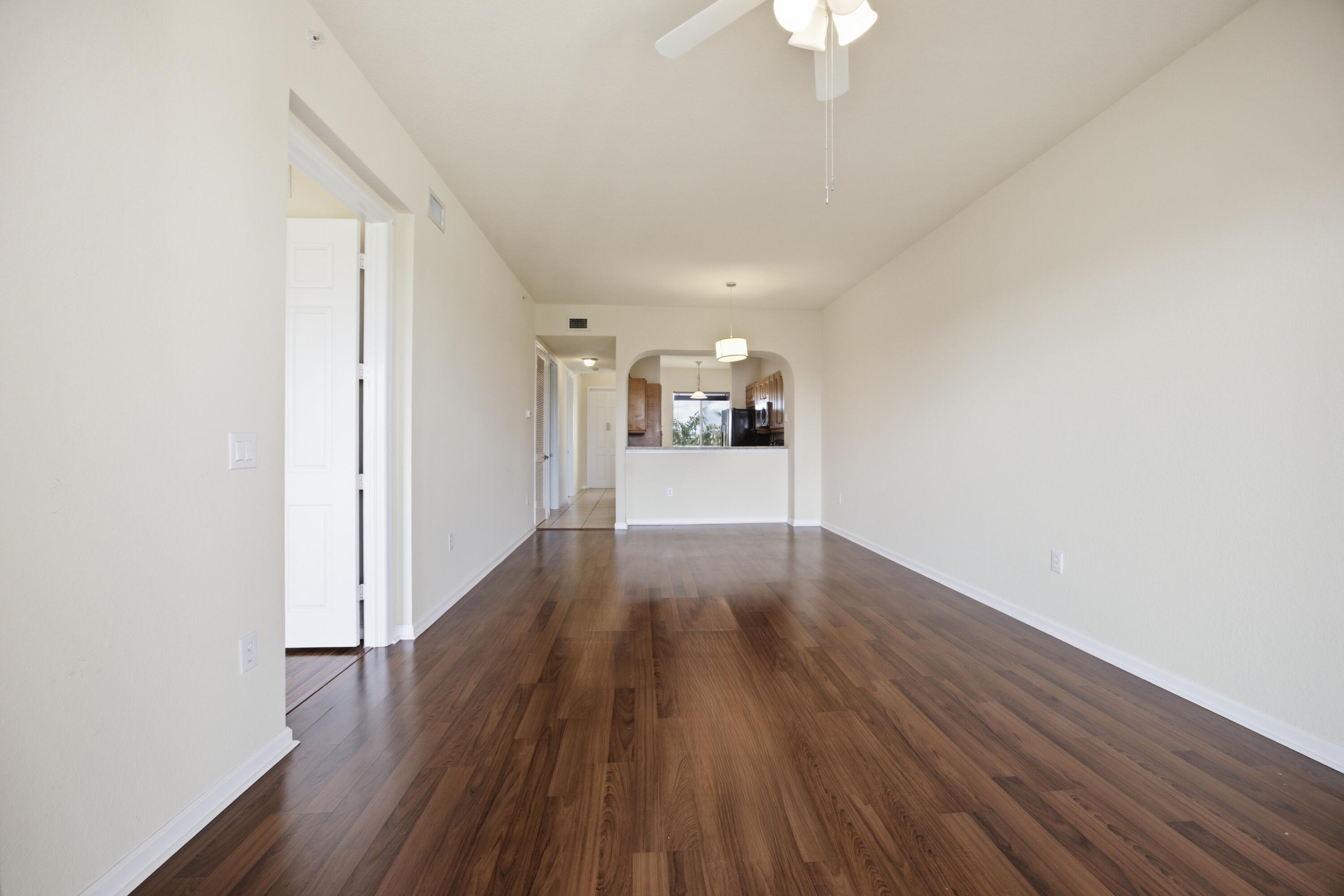 3500 OAKS CLUBHOUSE Drive 510