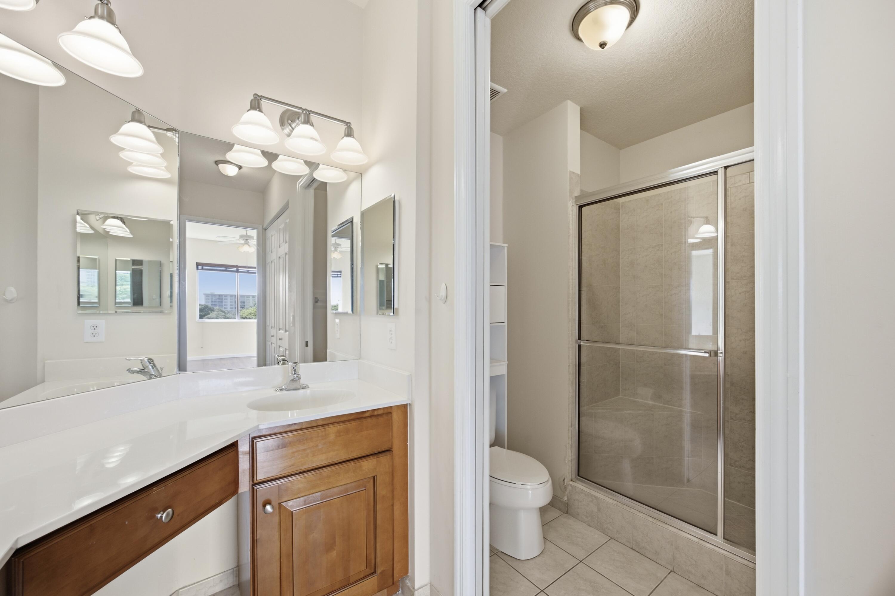 3500 OAKS CLUBHOUSE Drive 510