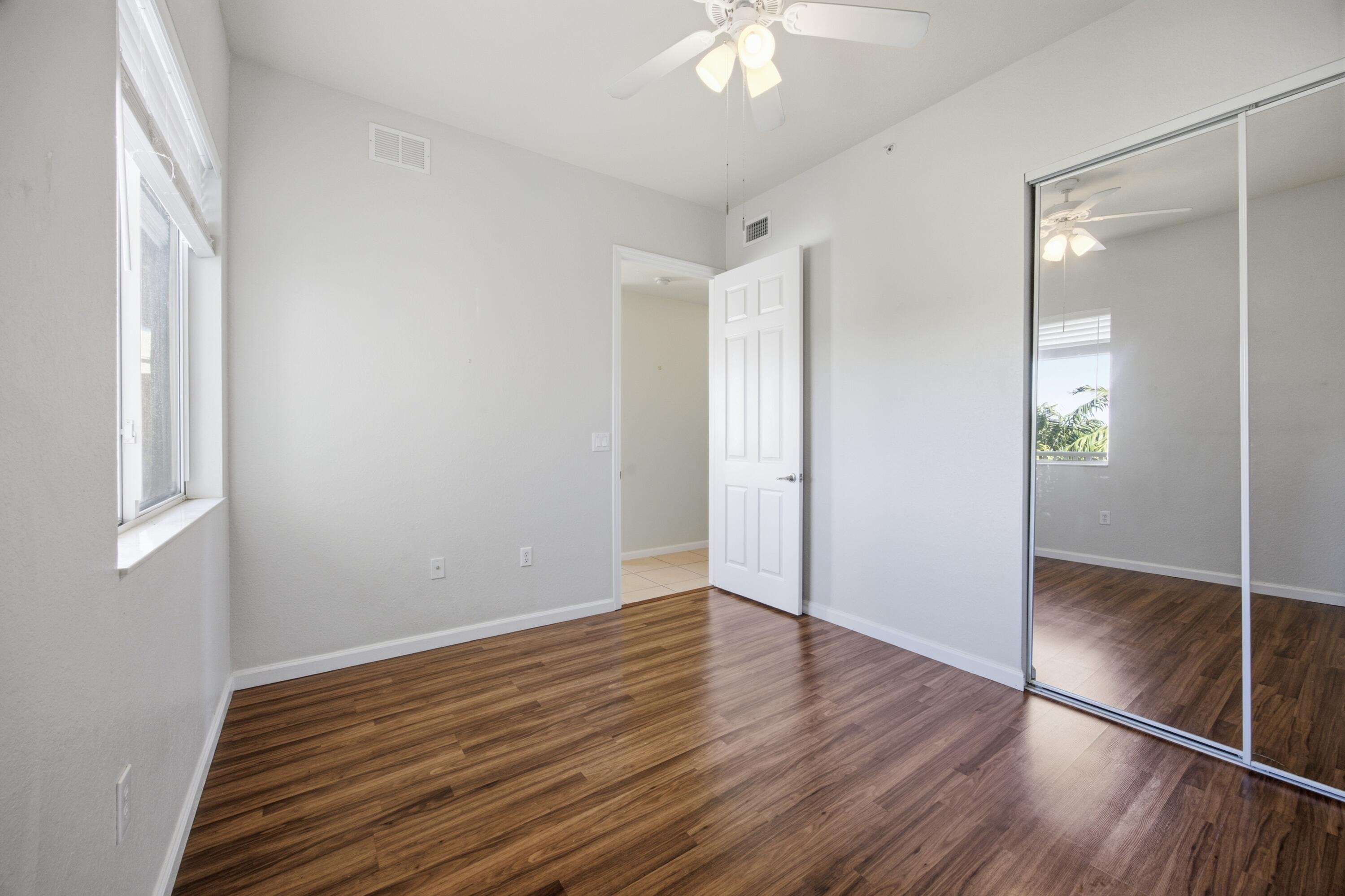 3500 OAKS CLUBHOUSE Drive 510