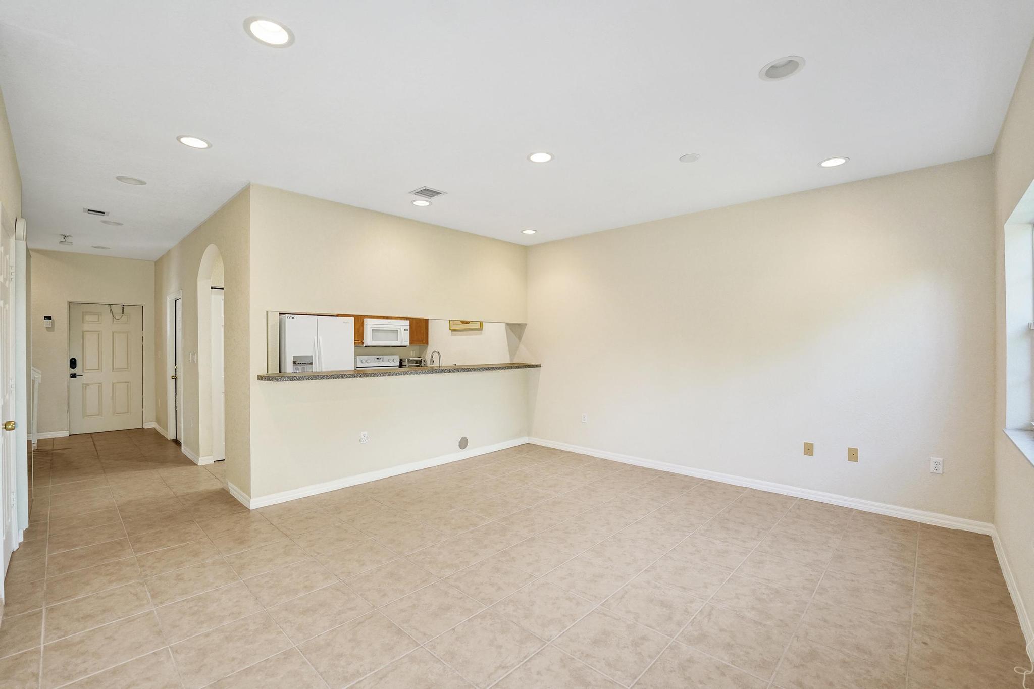 852 NW 9TH Street