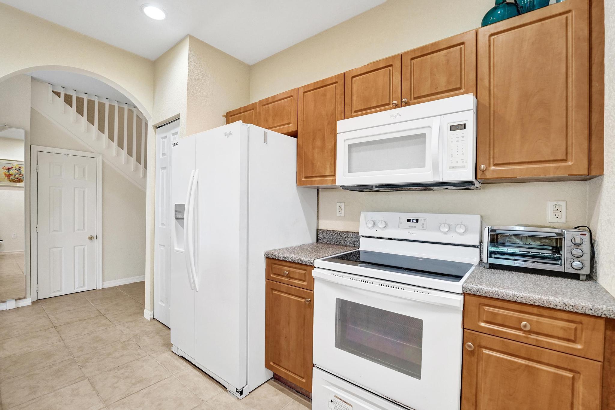 852 NW 9TH Street