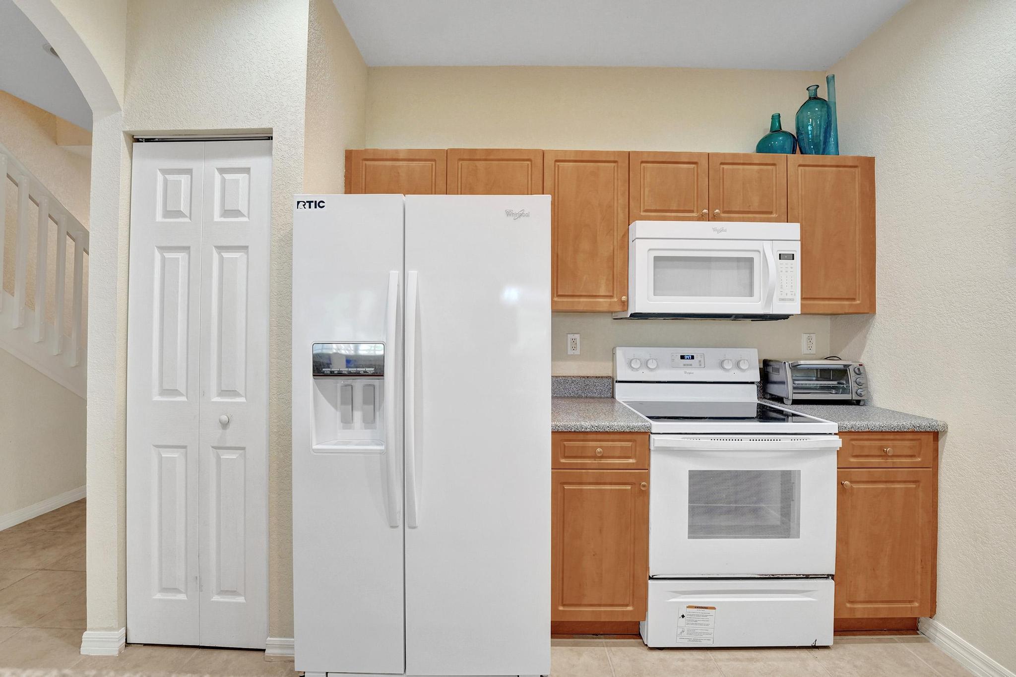 852 NW 9TH Street