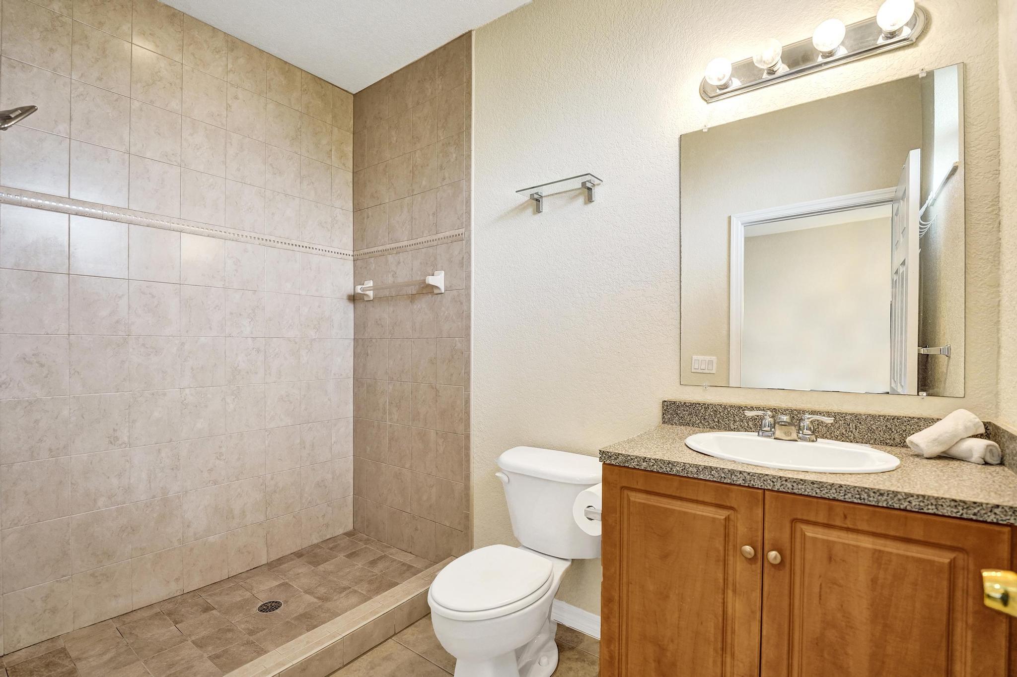 852 NW 9TH Street