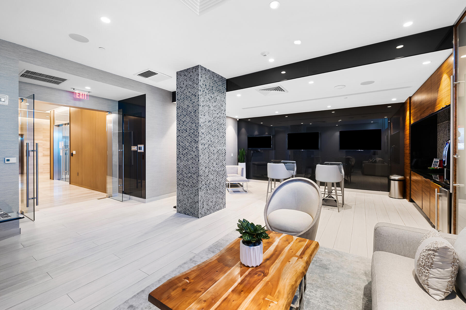 701 N Fort Lauderdale Beach Boulevard Unit: 704