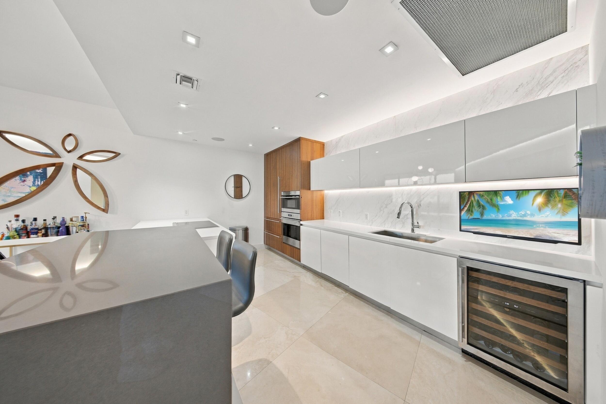 701 N Fort Lauderdale Beach Boulevard Unit: 704