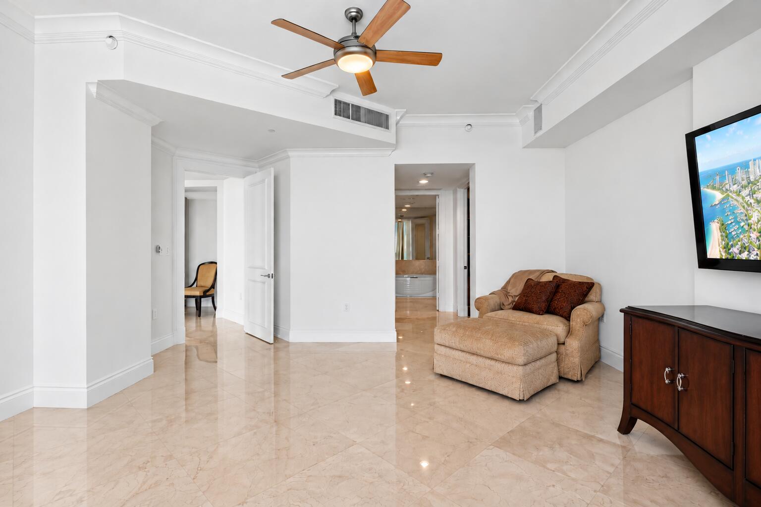 1600 S Ocean Boulevard 301