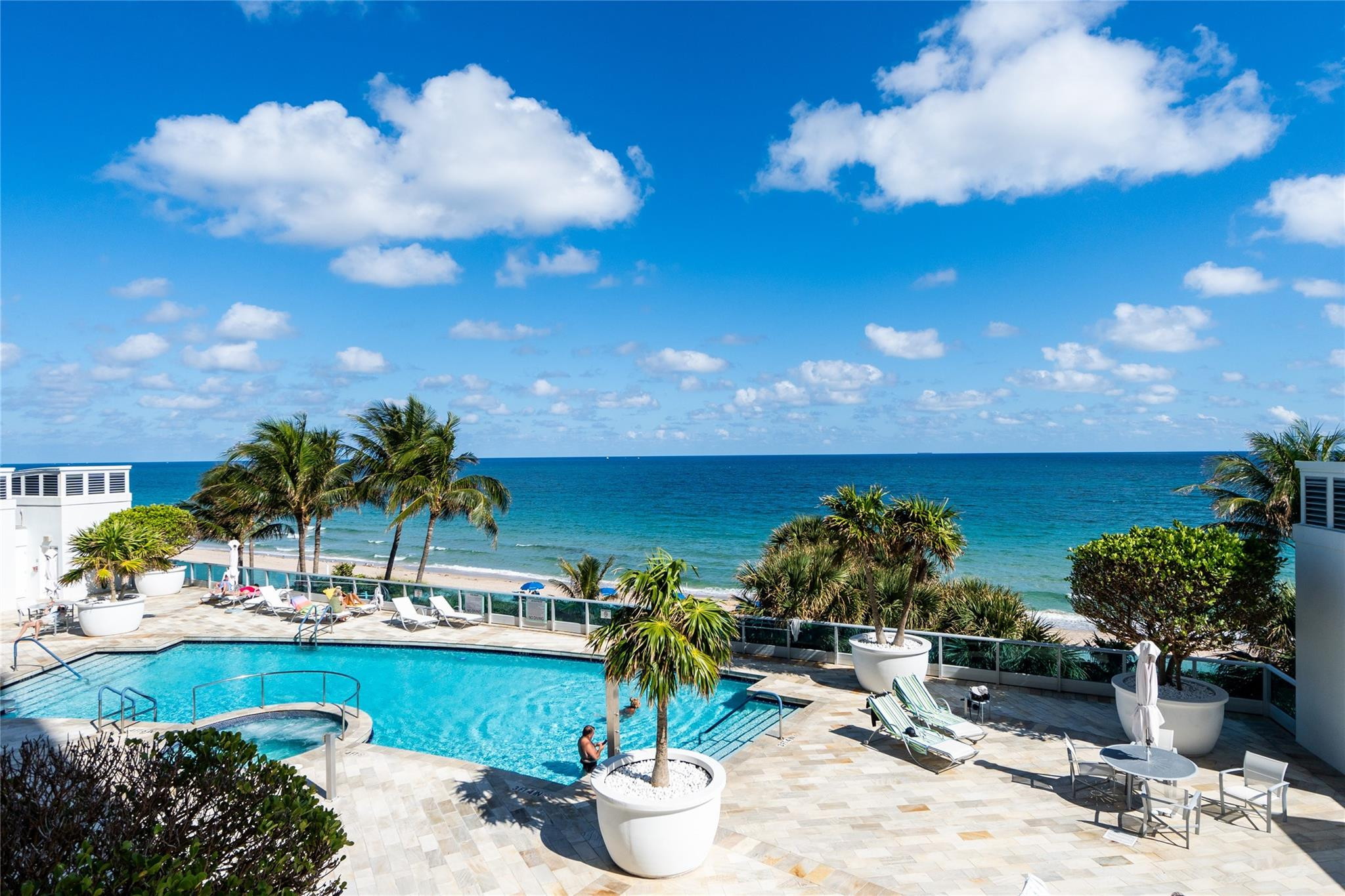 1600 S Ocean Boulevard 301