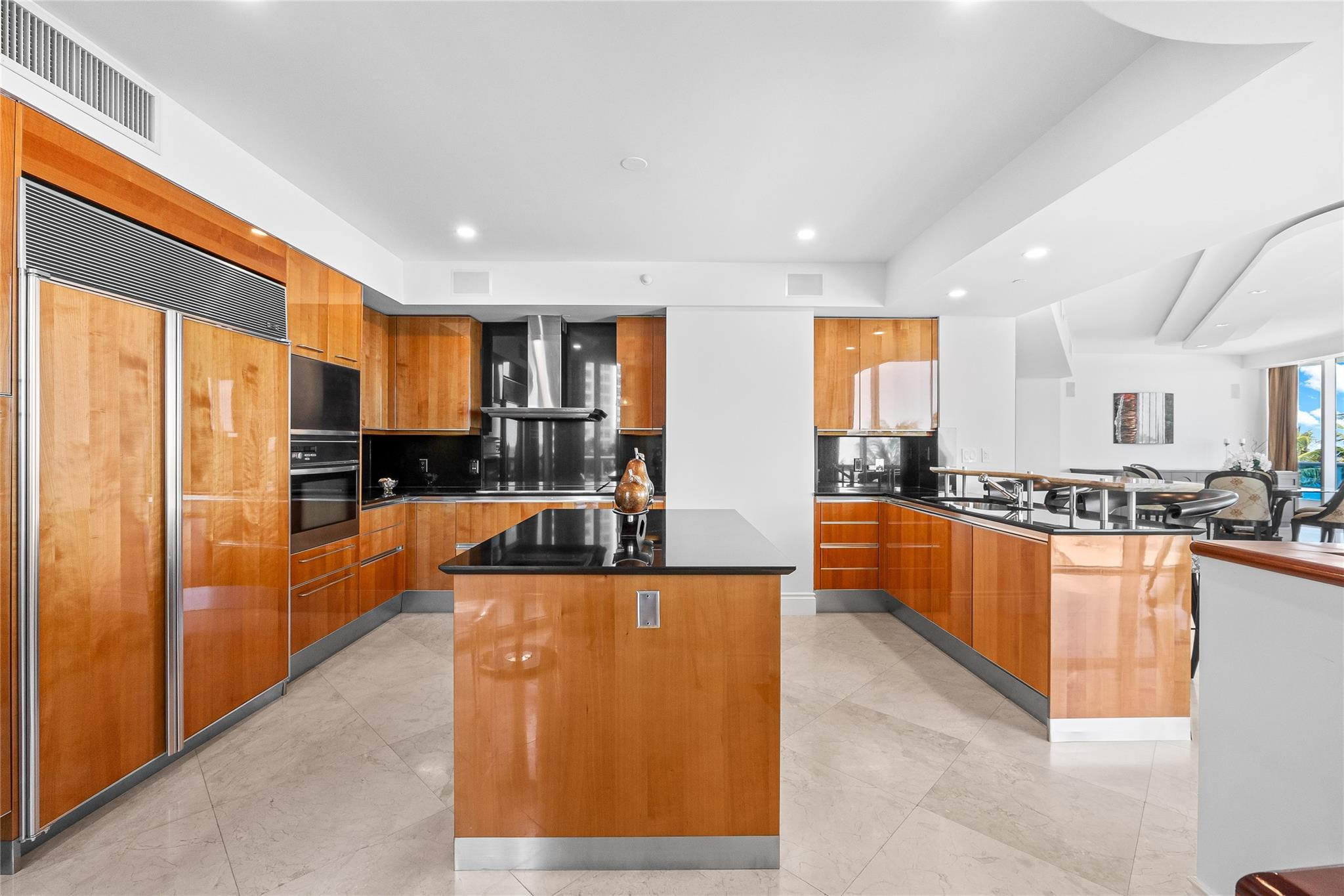 1600 S Ocean Boulevard 301