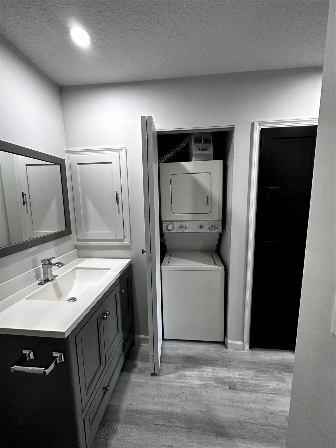 6295 Bay Club Drive 1