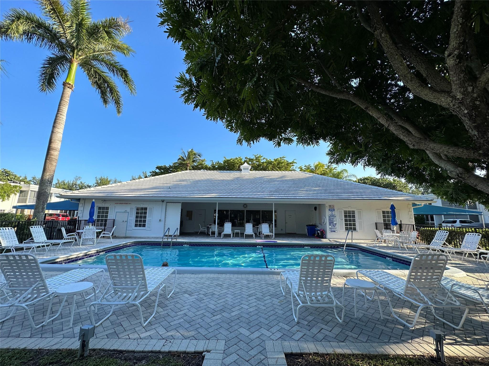 6295 Bay Club Drive 1