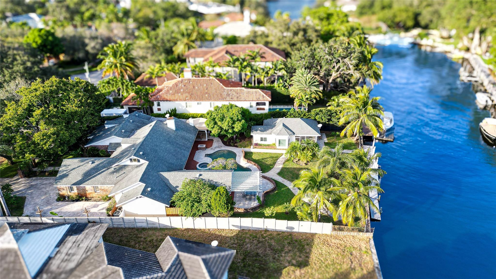 1241 N Rio Vista Boulevard