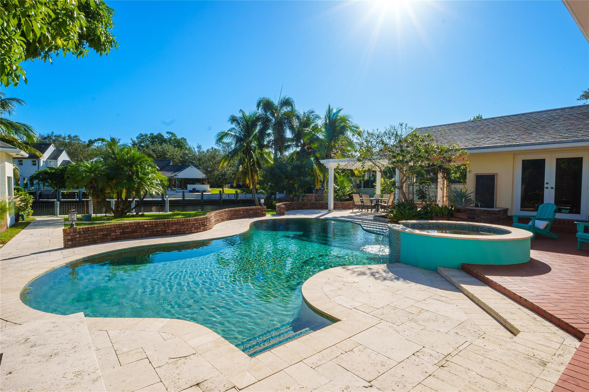 1241 N Rio Vista Boulevard