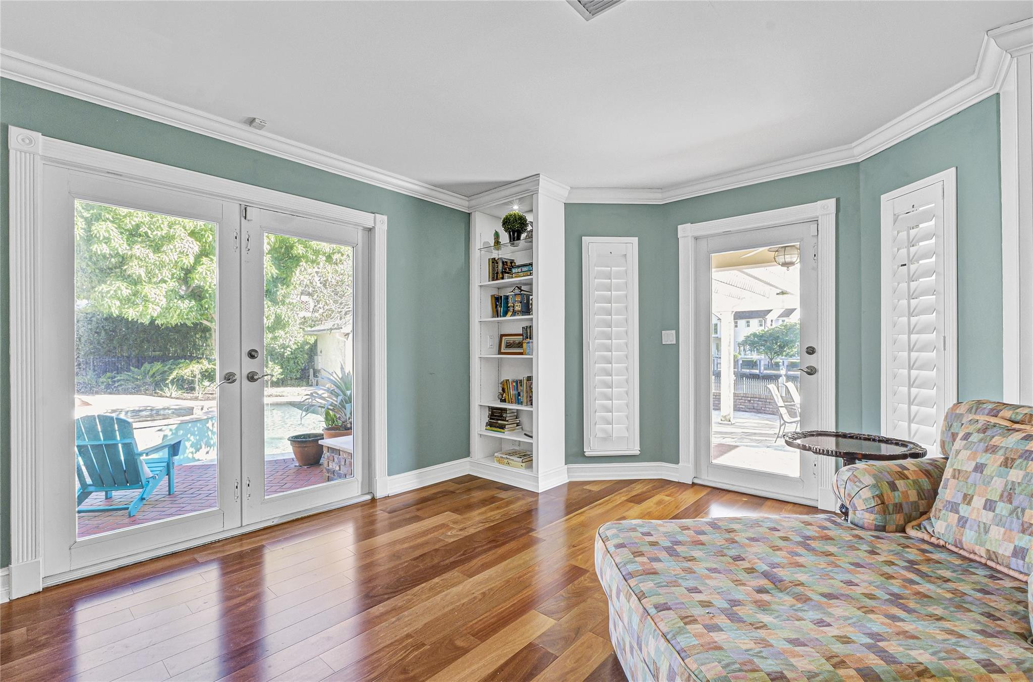 1241 N Rio Vista Boulevard