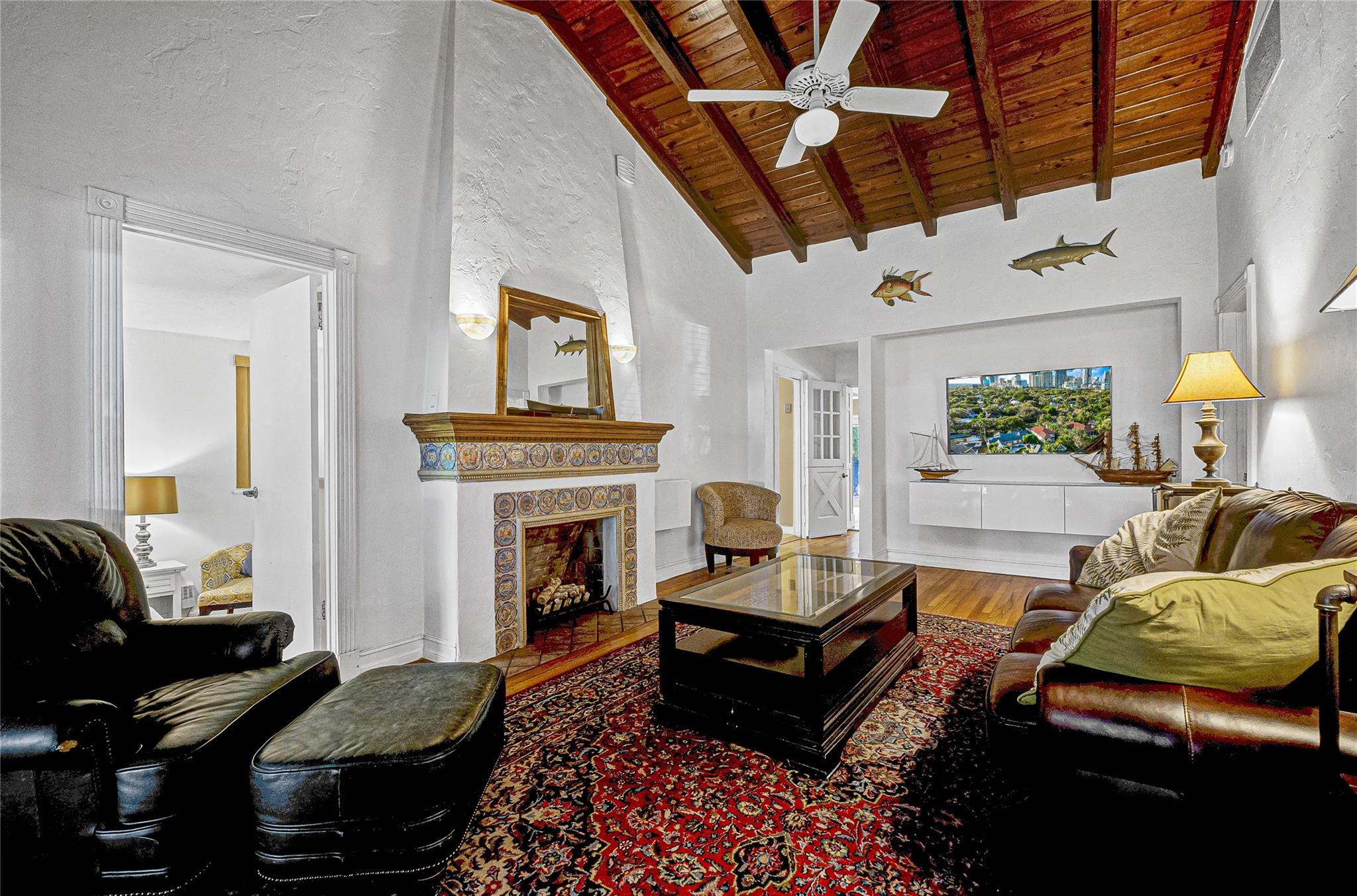 1241 N Rio Vista Boulevard