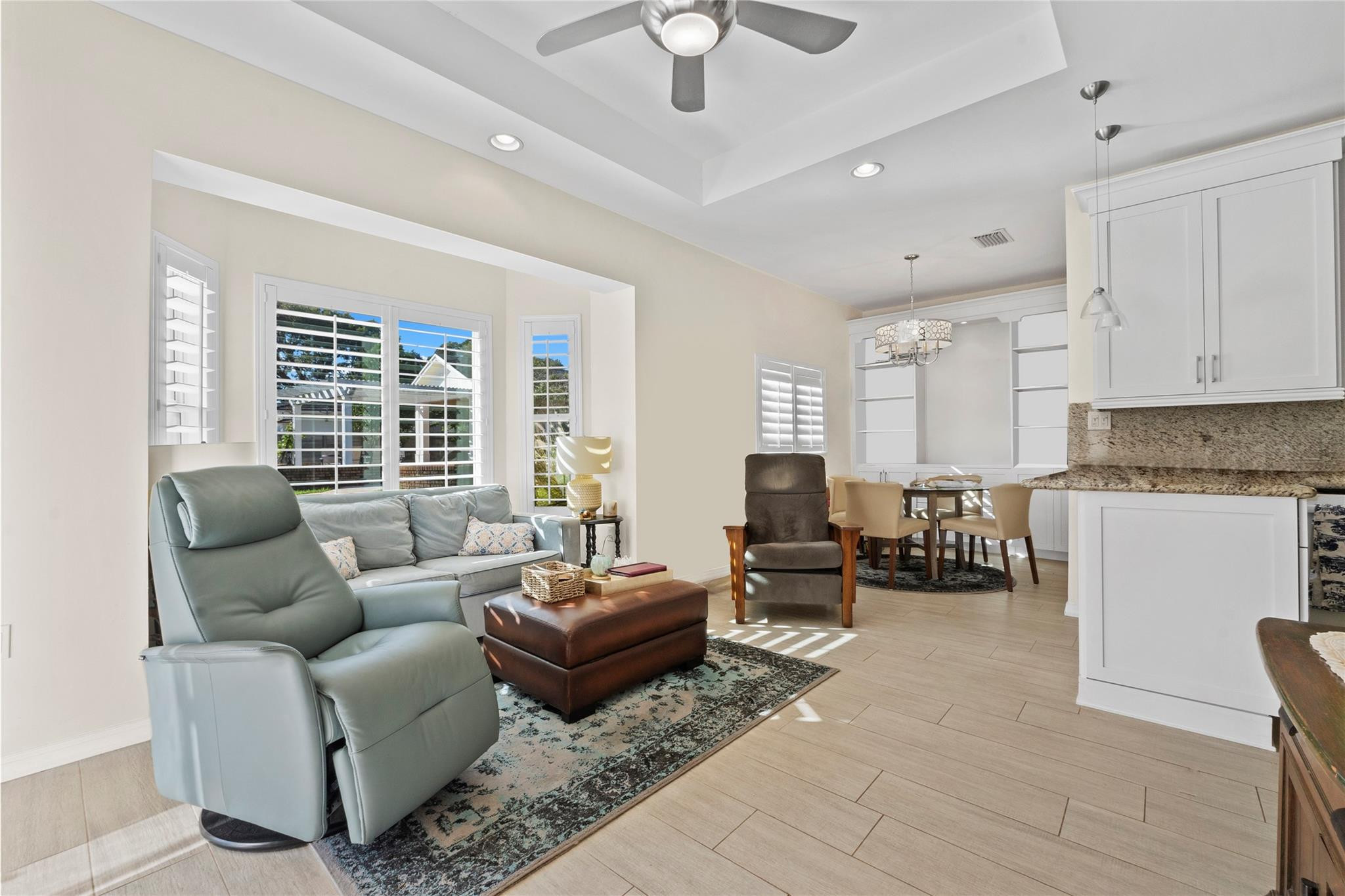 1241 N Rio Vista Boulevard