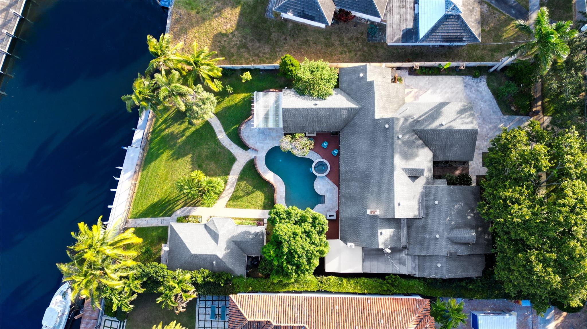 1241 N Rio Vista Boulevard