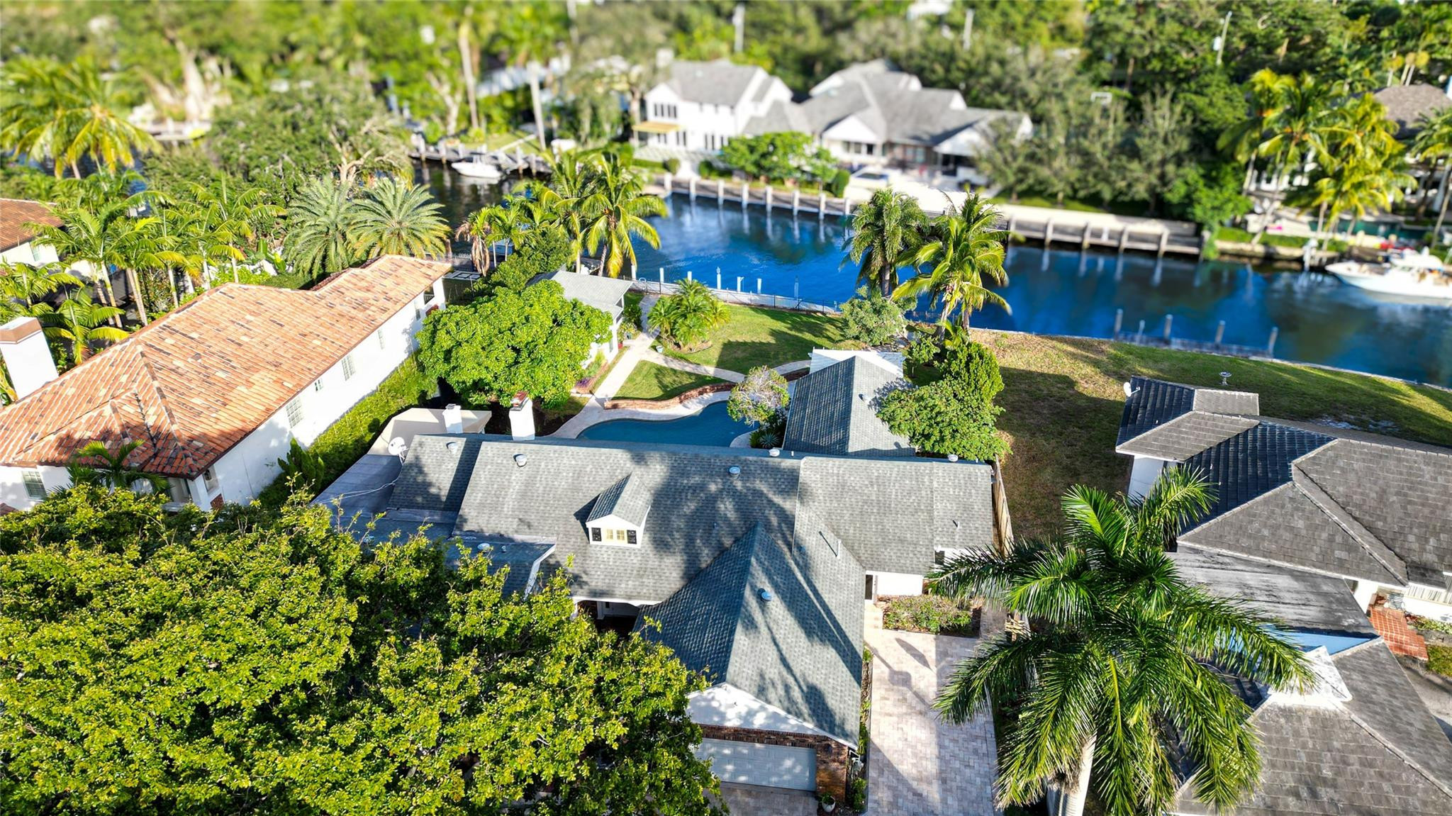 1241 N Rio Vista Boulevard