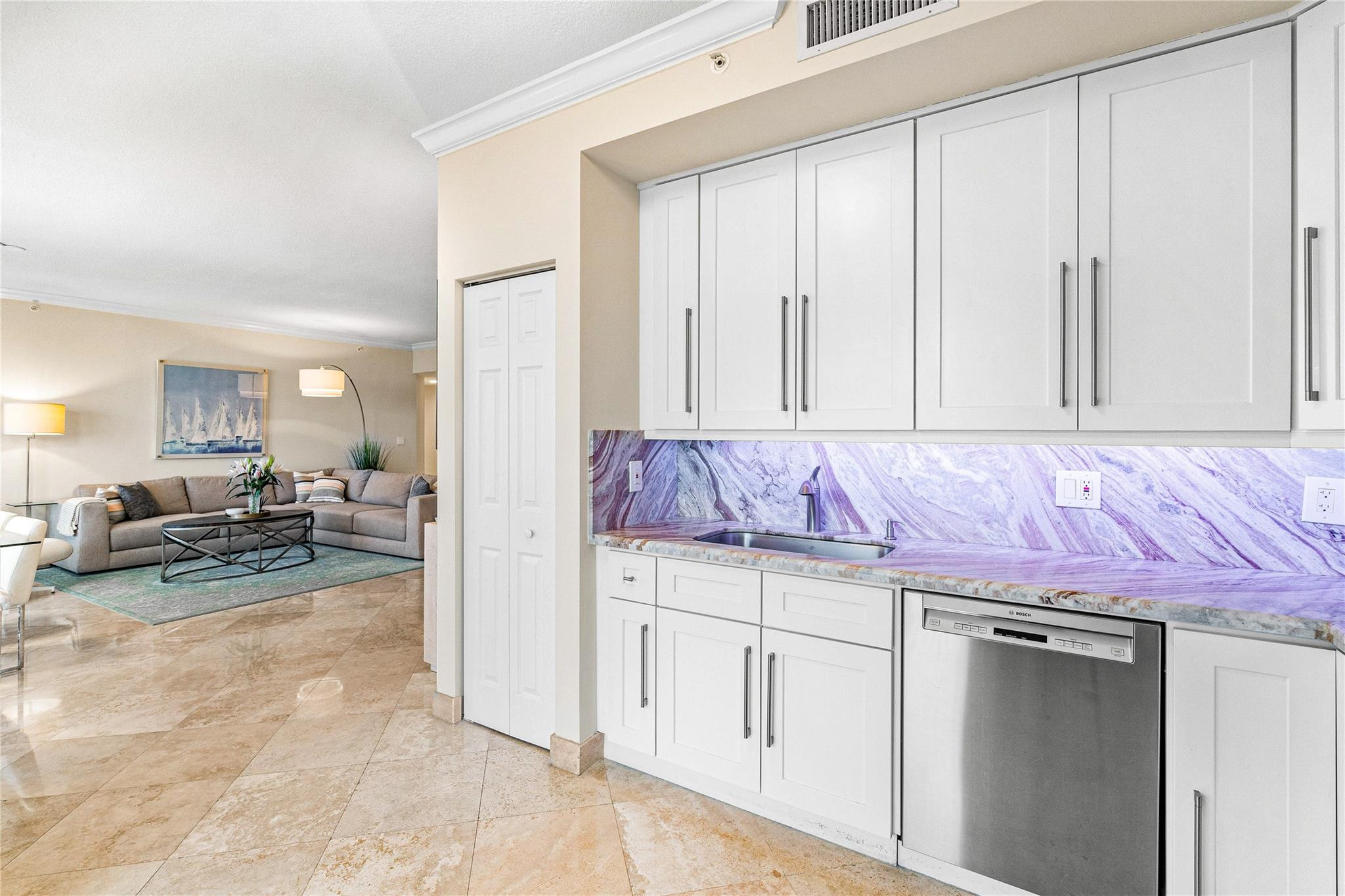 100 S Birch Road 904