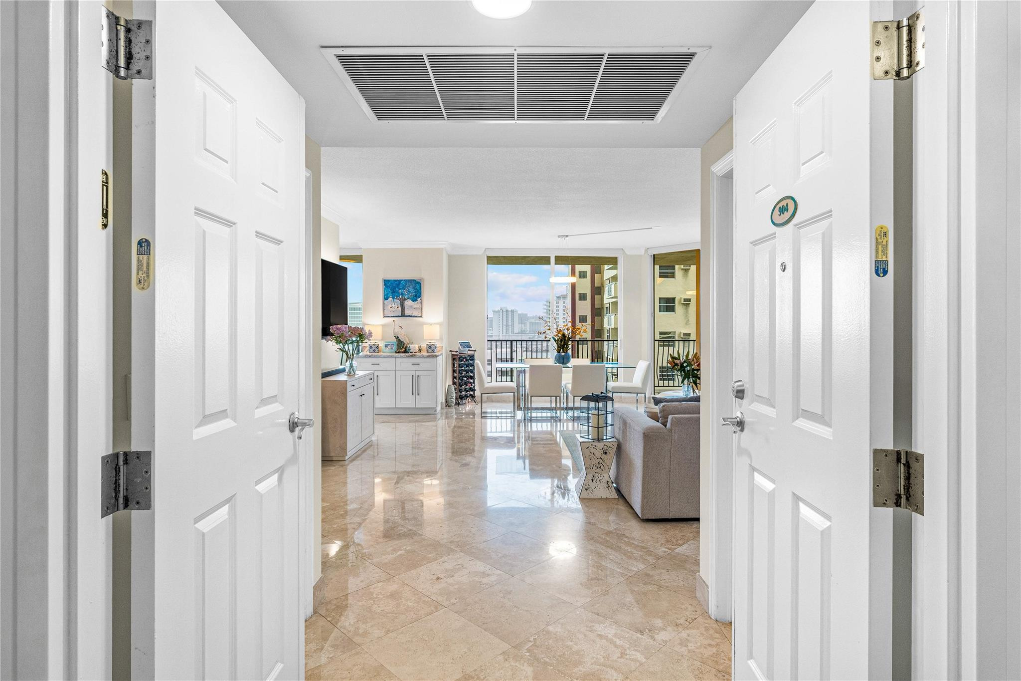 100 S Birch Road 904