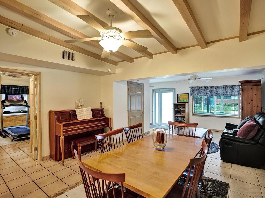 1813 SW 14th Court