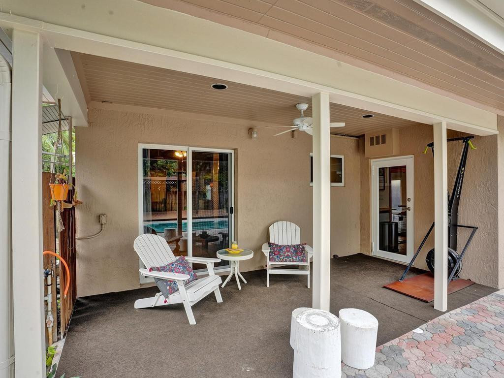1813 SW 14th Court