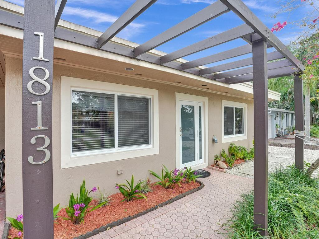 1813 SW 14th Court