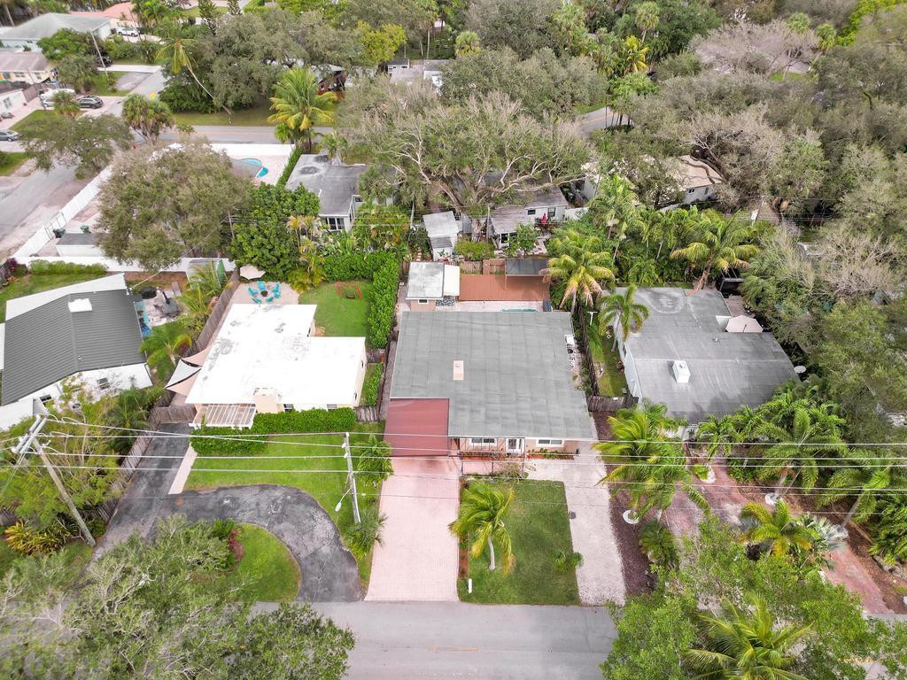 1813 SW 14th Court