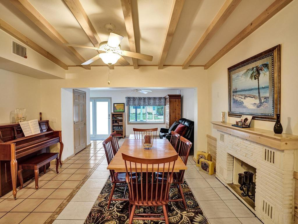 1813 SW 14th Court