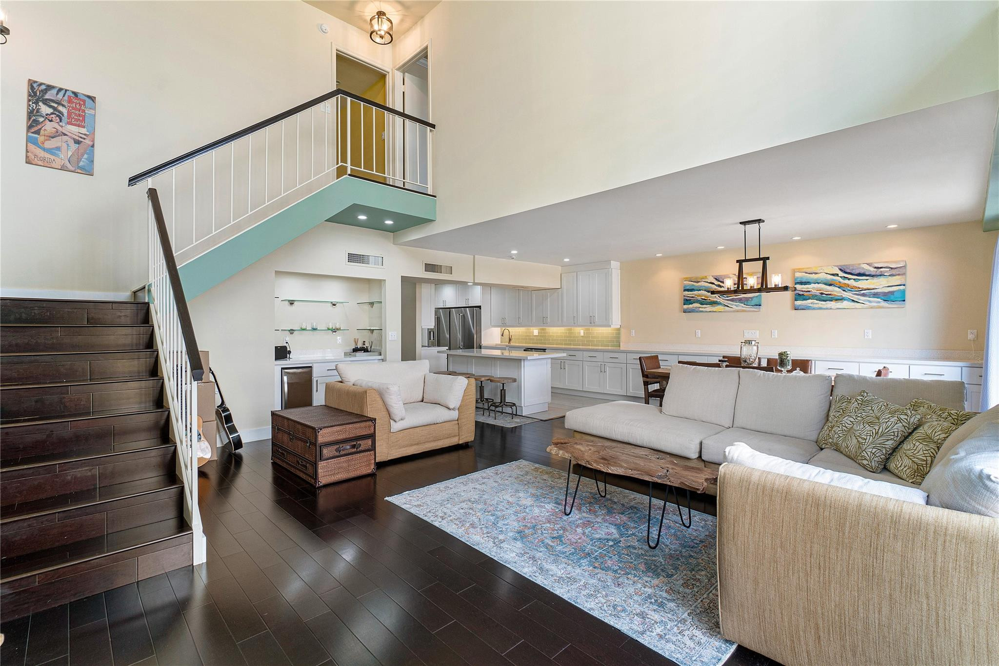 3100 NE 48th Street 305