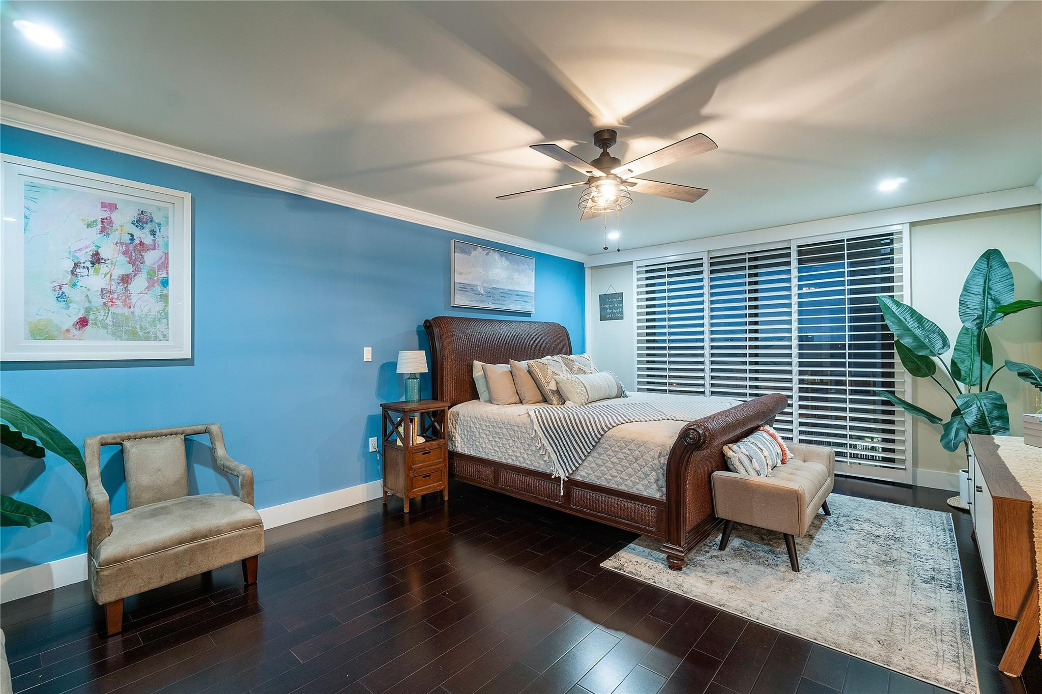 3100 NE 48th Street 305