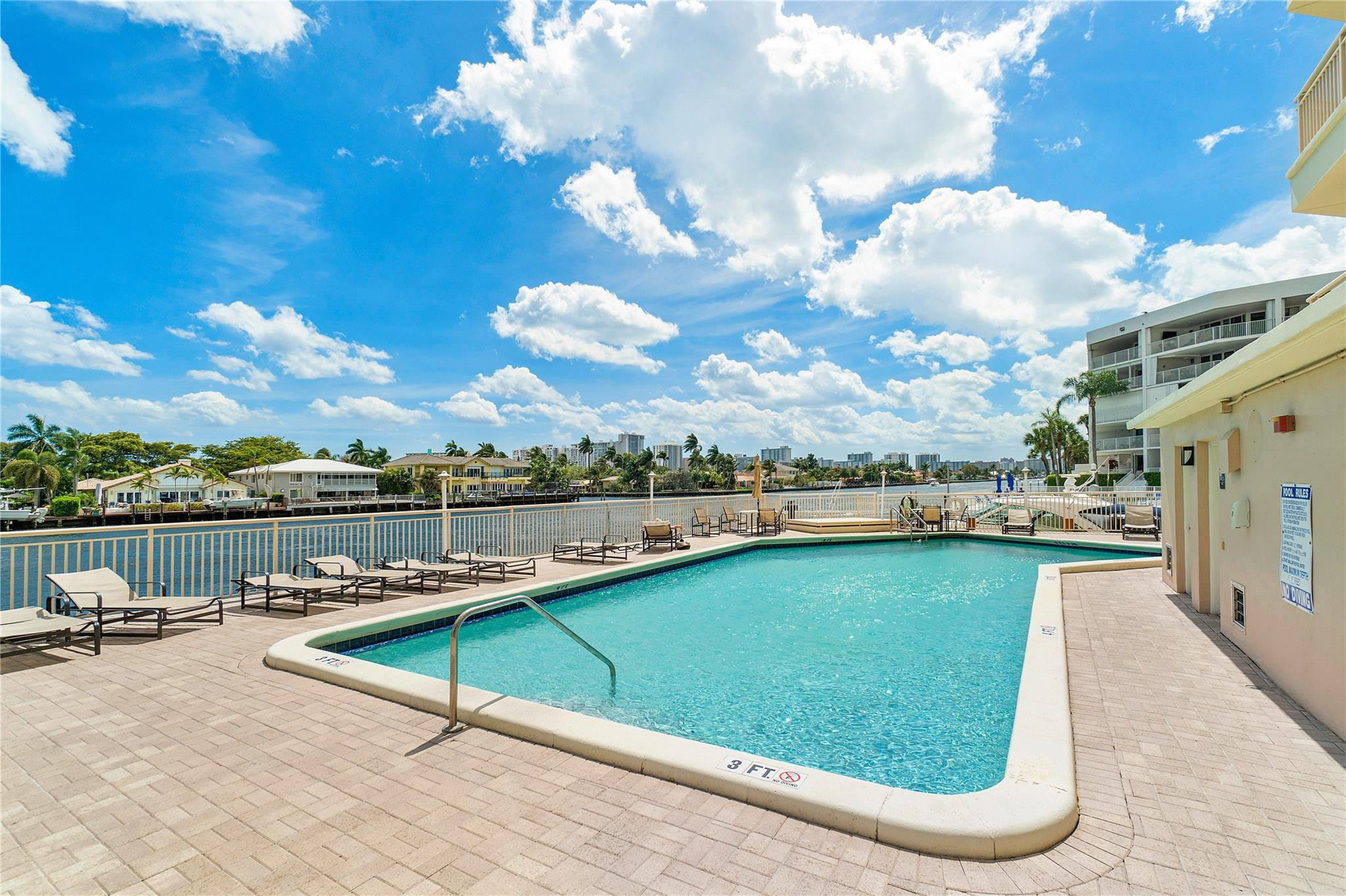3100 NE 48th Street 305