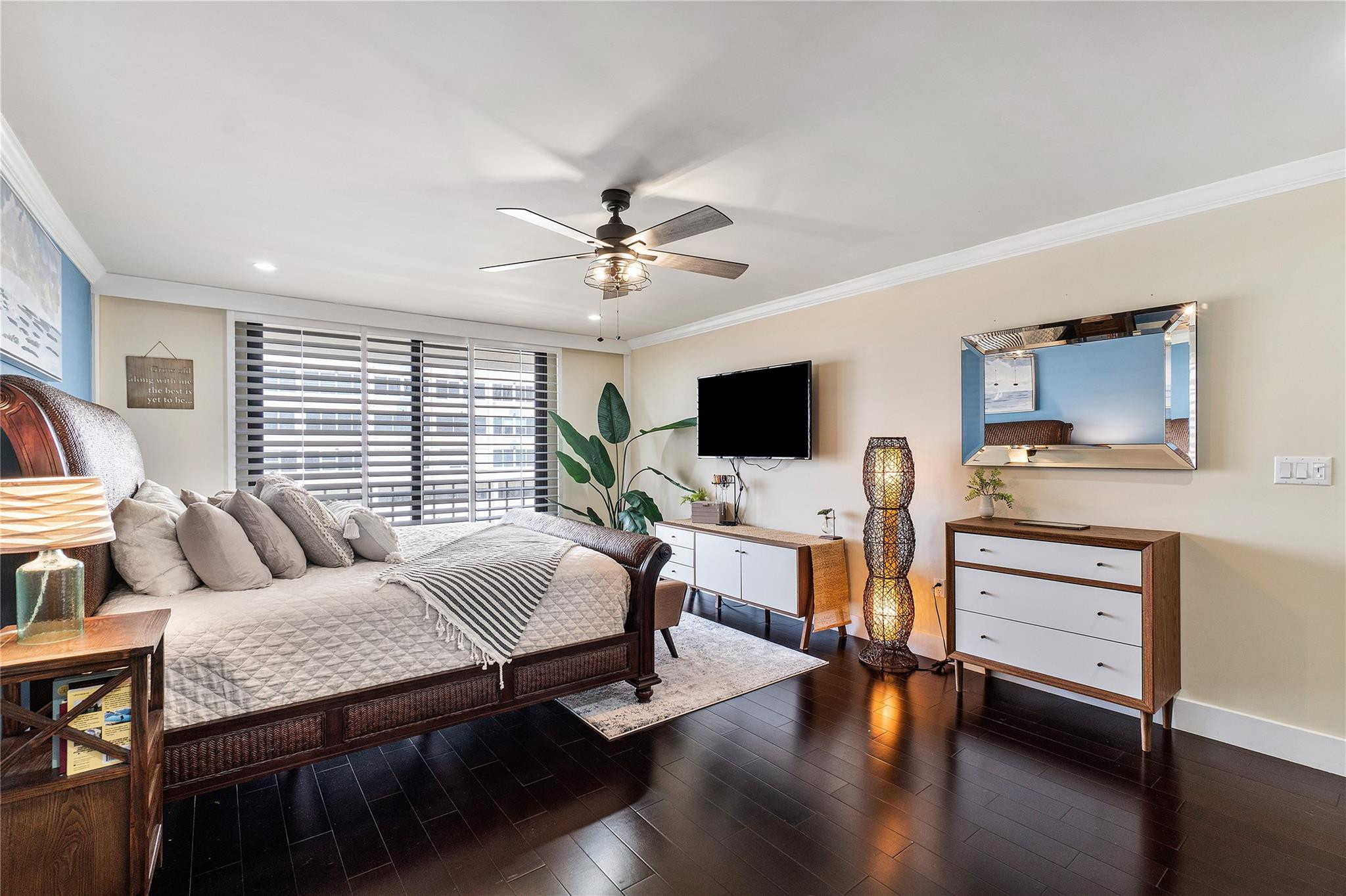 3100 NE 48th Street 305