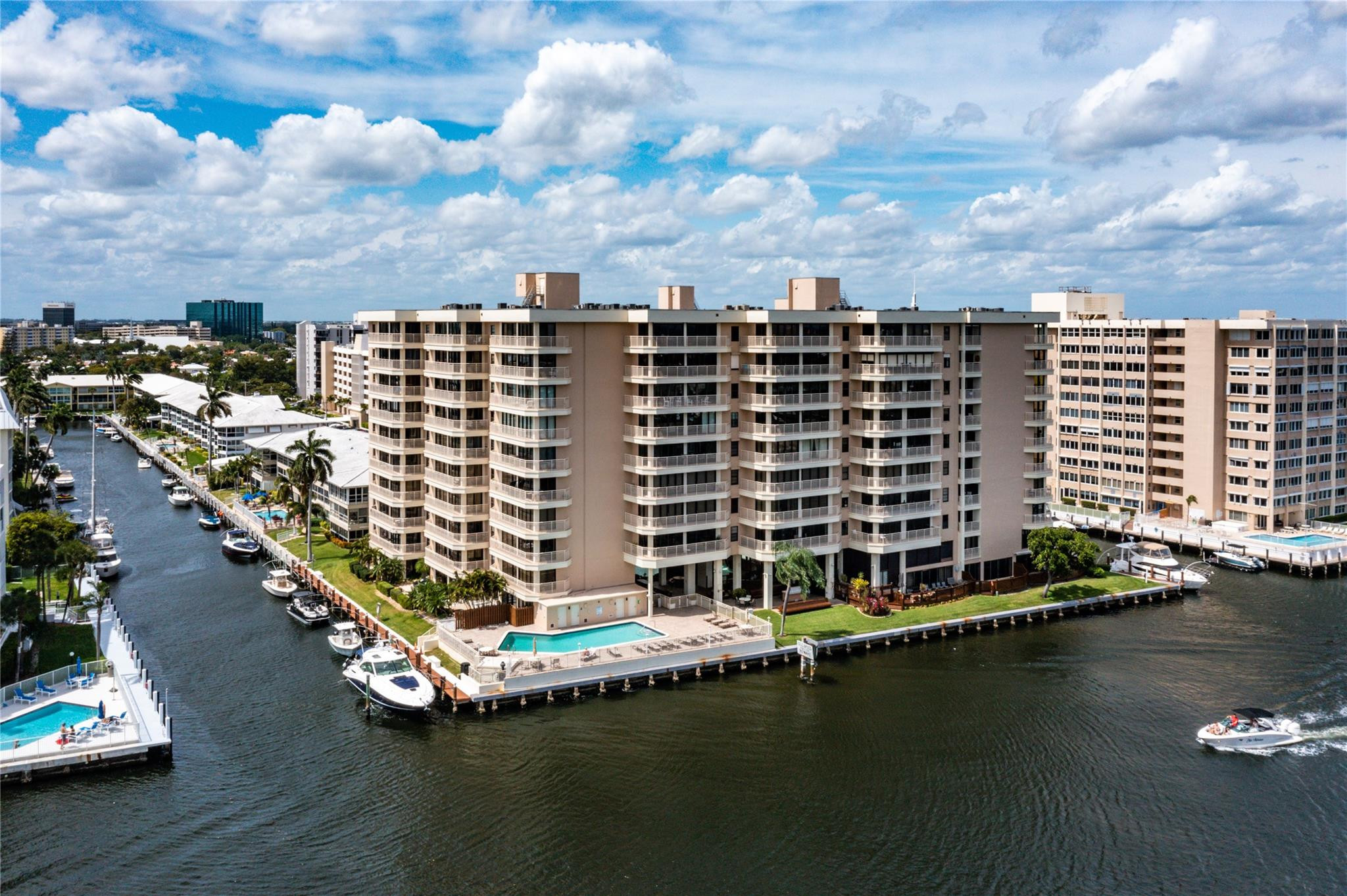 3100 NE 48th Street 305