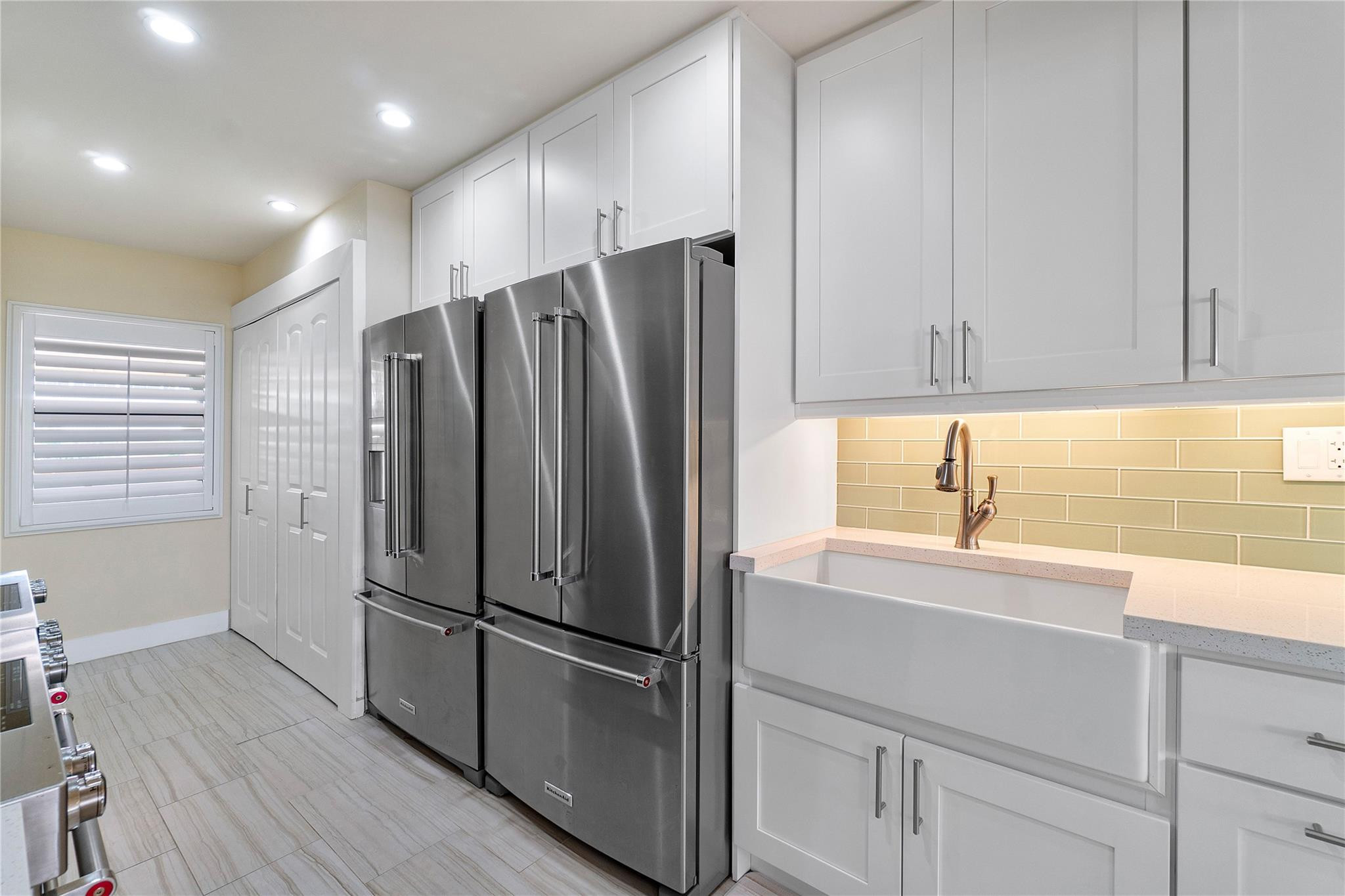 3100 NE 48th Street 305