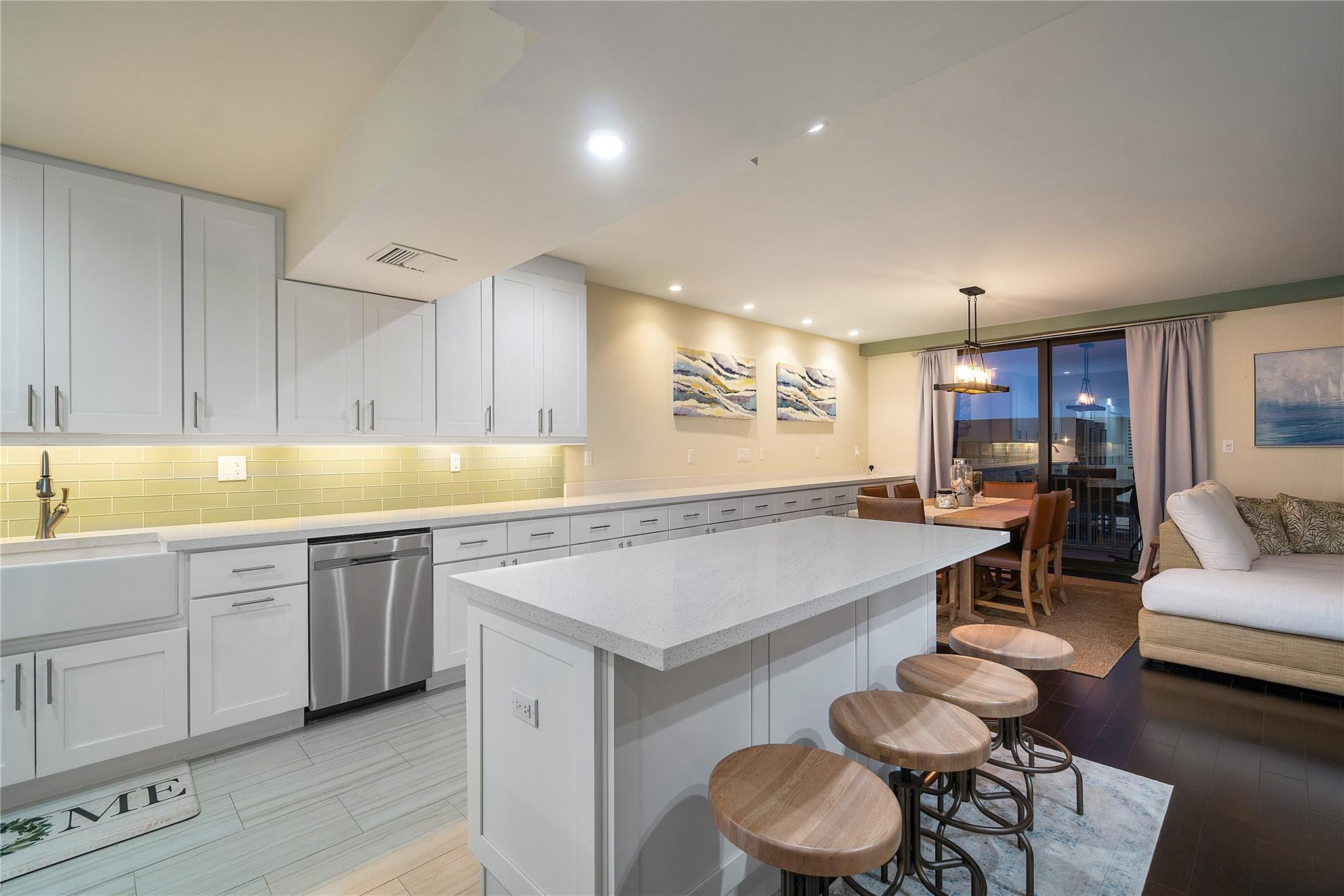 3100 NE 48th Street 305