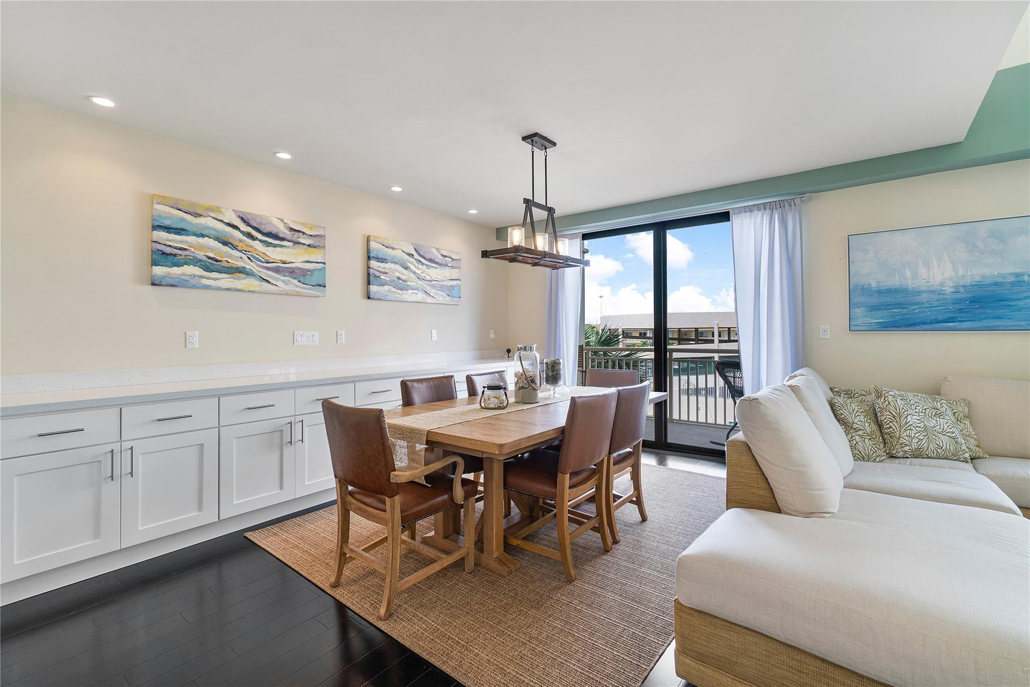 3100 NE 48th Street 305