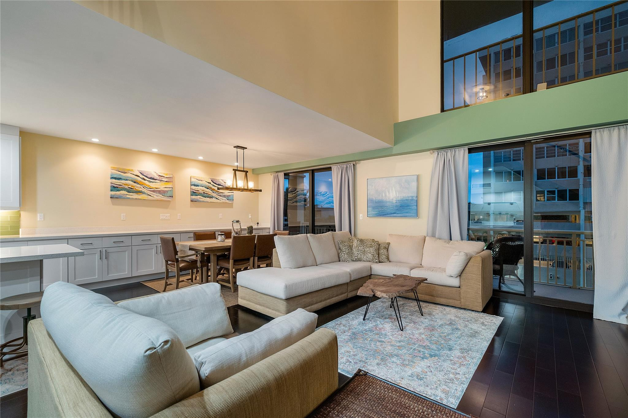 3100 NE 48th Street 305