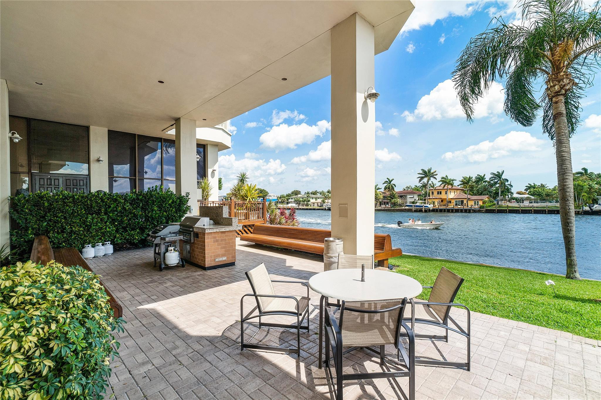 3100 NE 48th Street 305