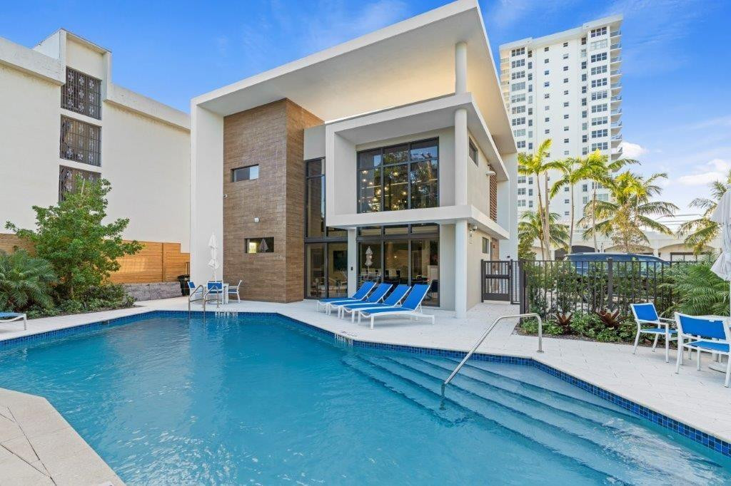 3040 N Ocean Boulevard N205