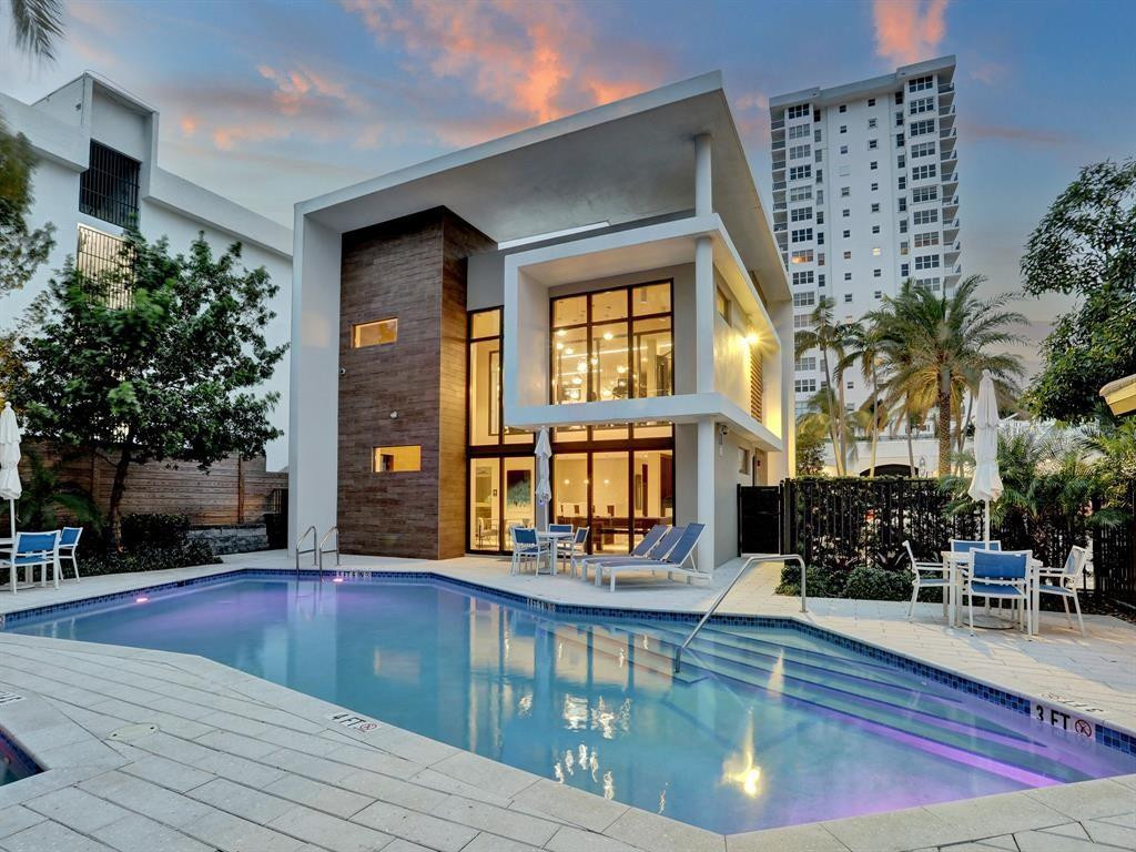 3030 N Ocean S203