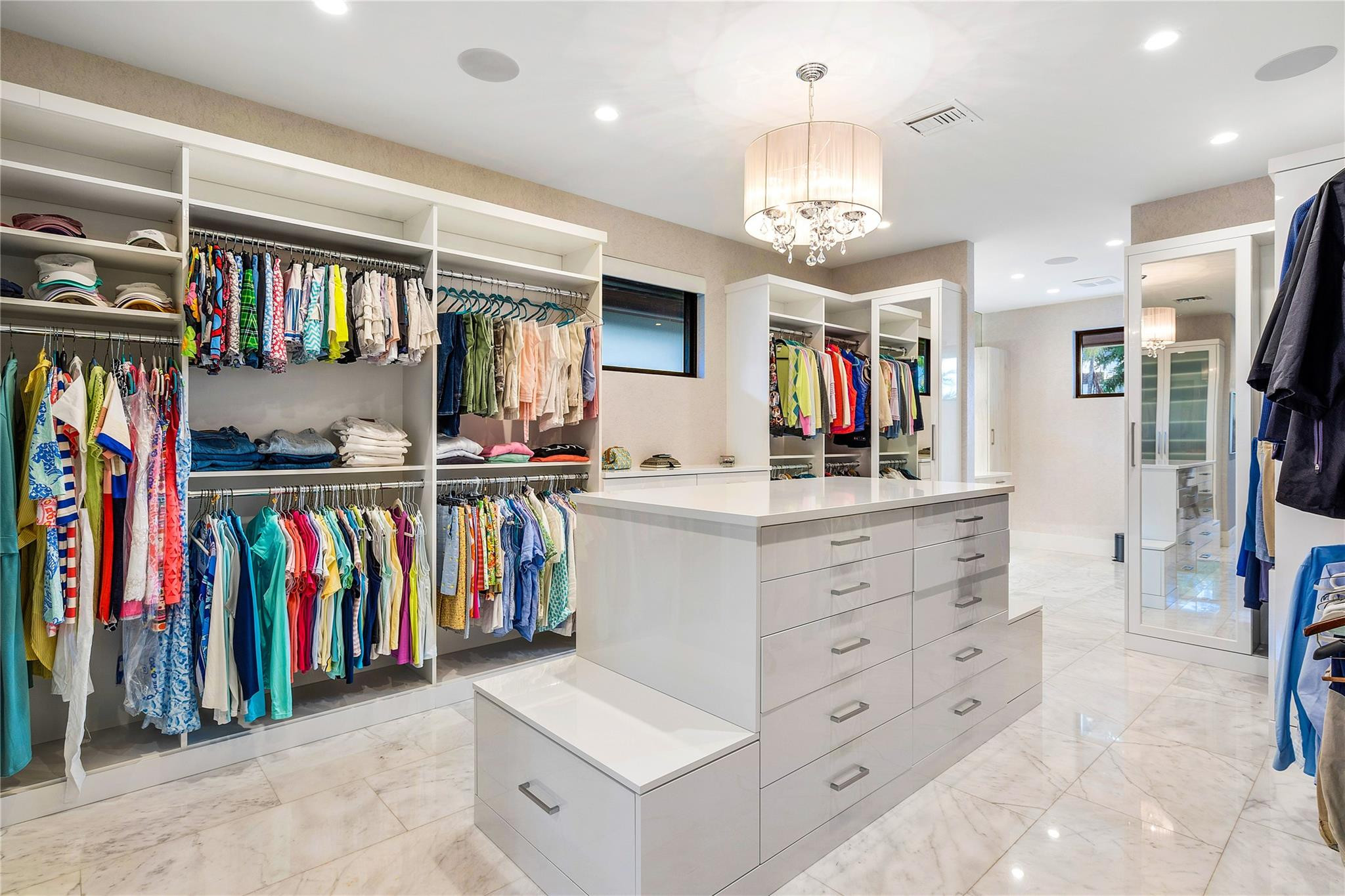 615 Royal Plaza Drive