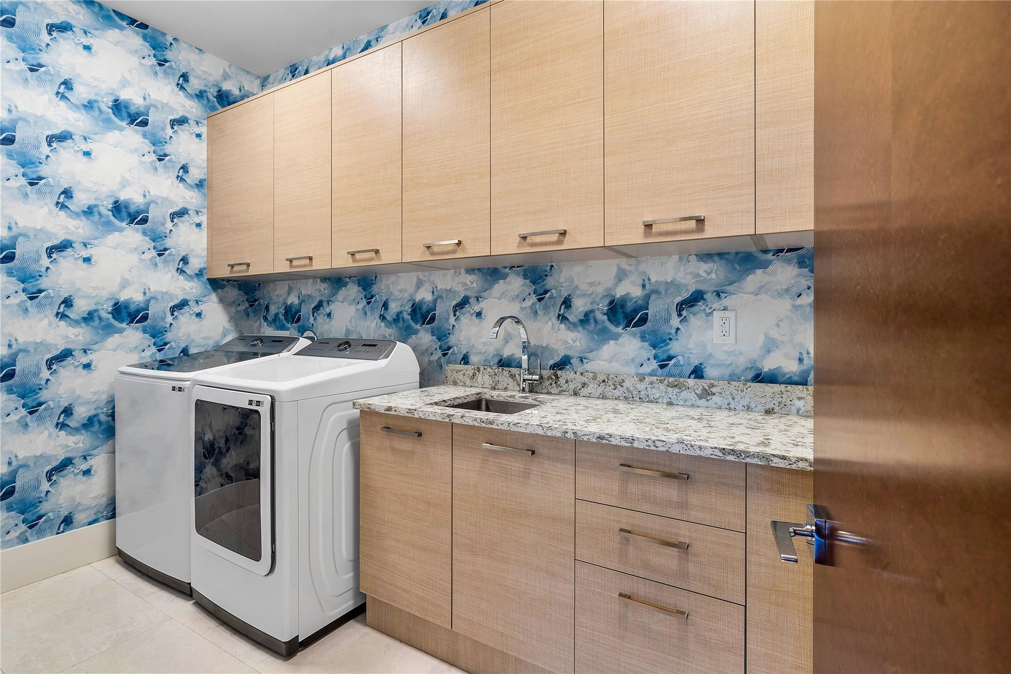 615 Royal Plaza Drive