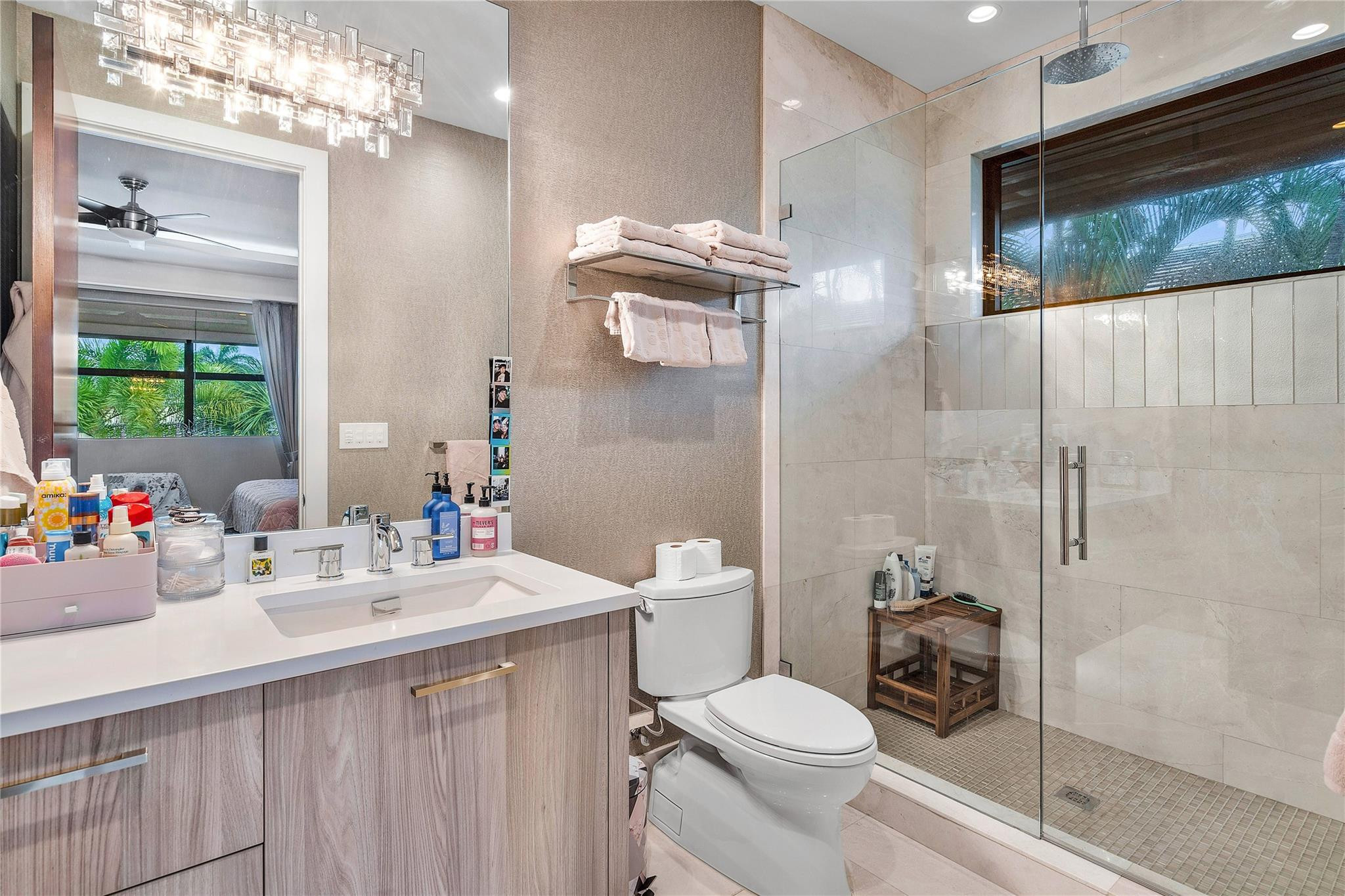 615 Royal Plaza Drive