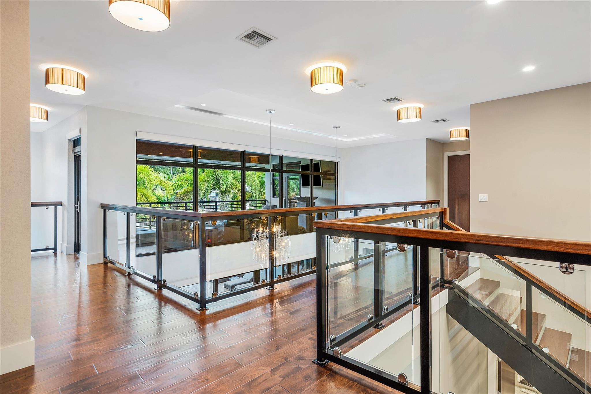 615 Royal Plaza Drive