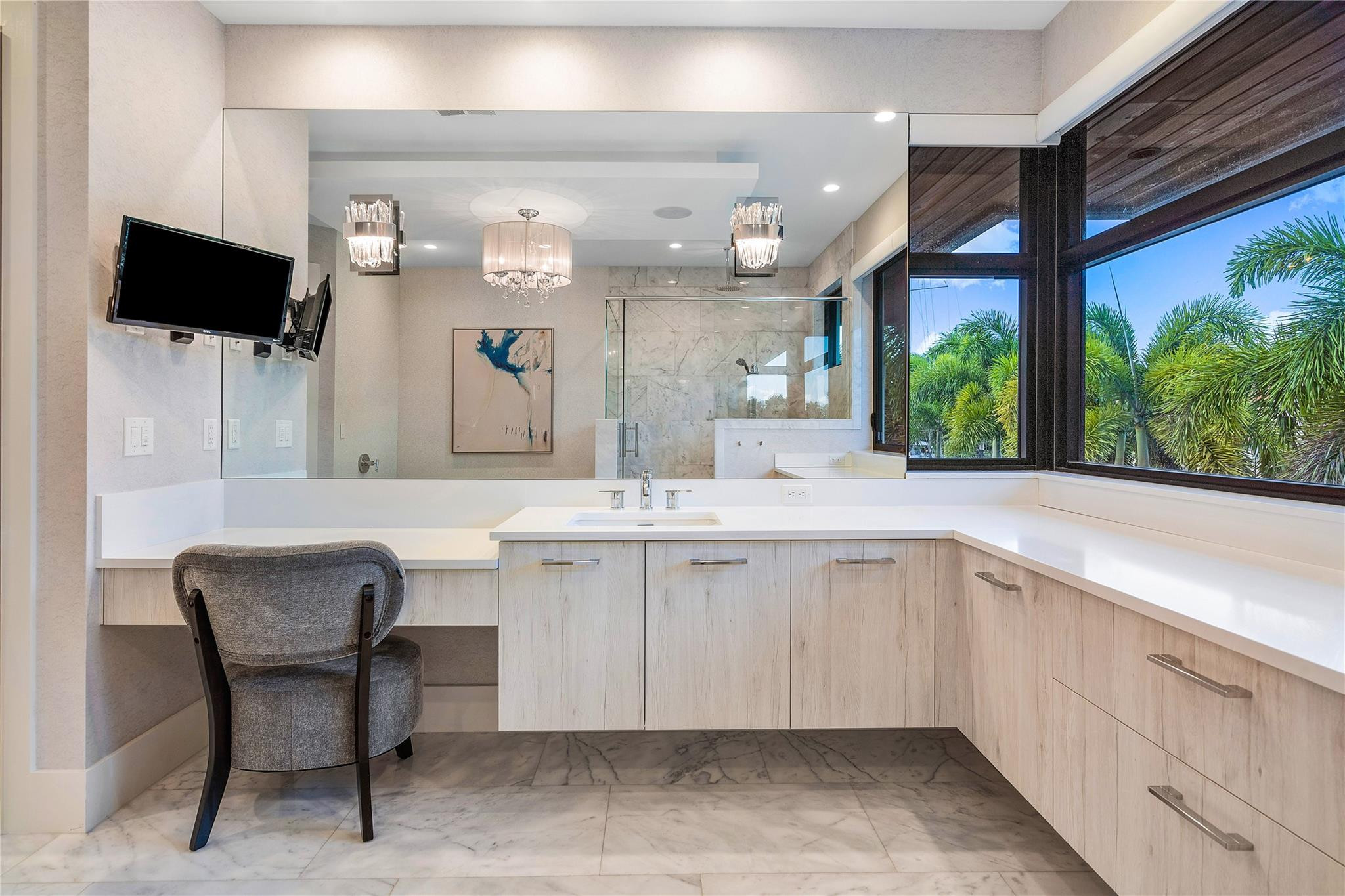 615 Royal Plaza Drive