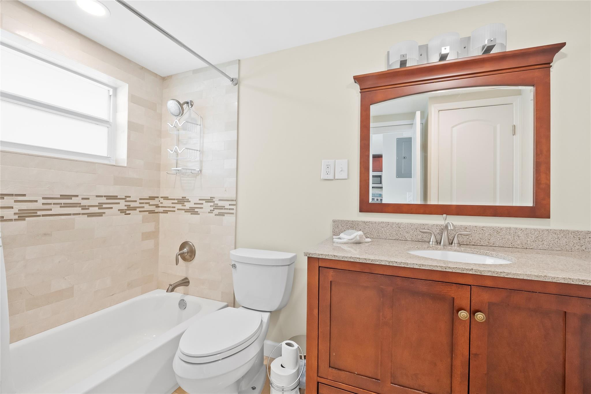 1511 SE 15 Court 304