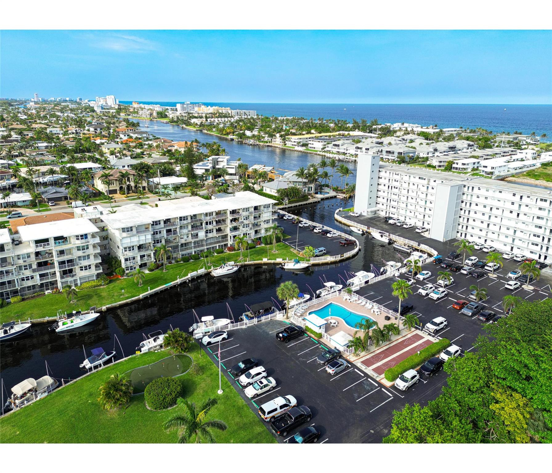 1511 SE 15 Court 304