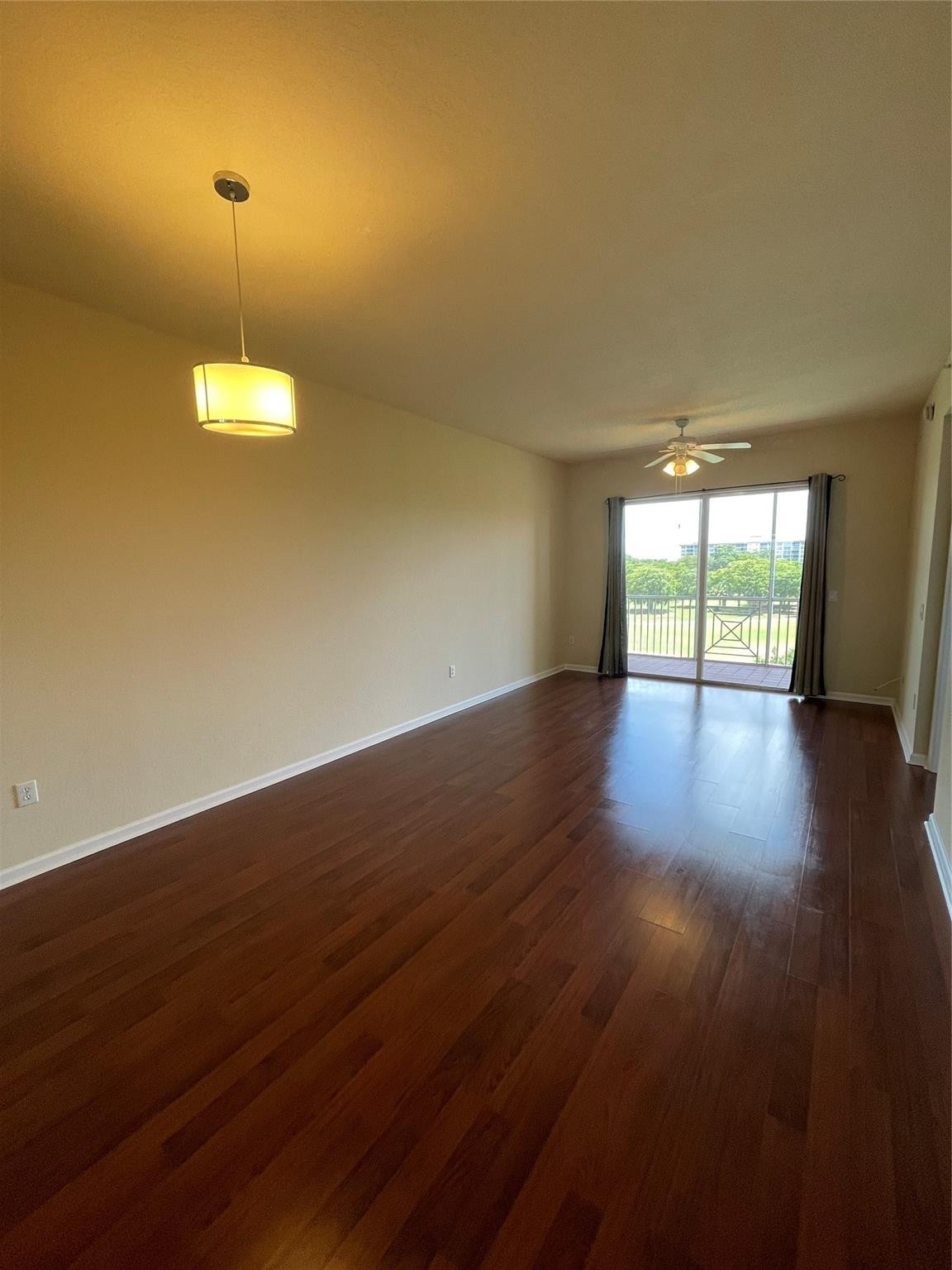 3500 Oaks Clubhouse Drive 510