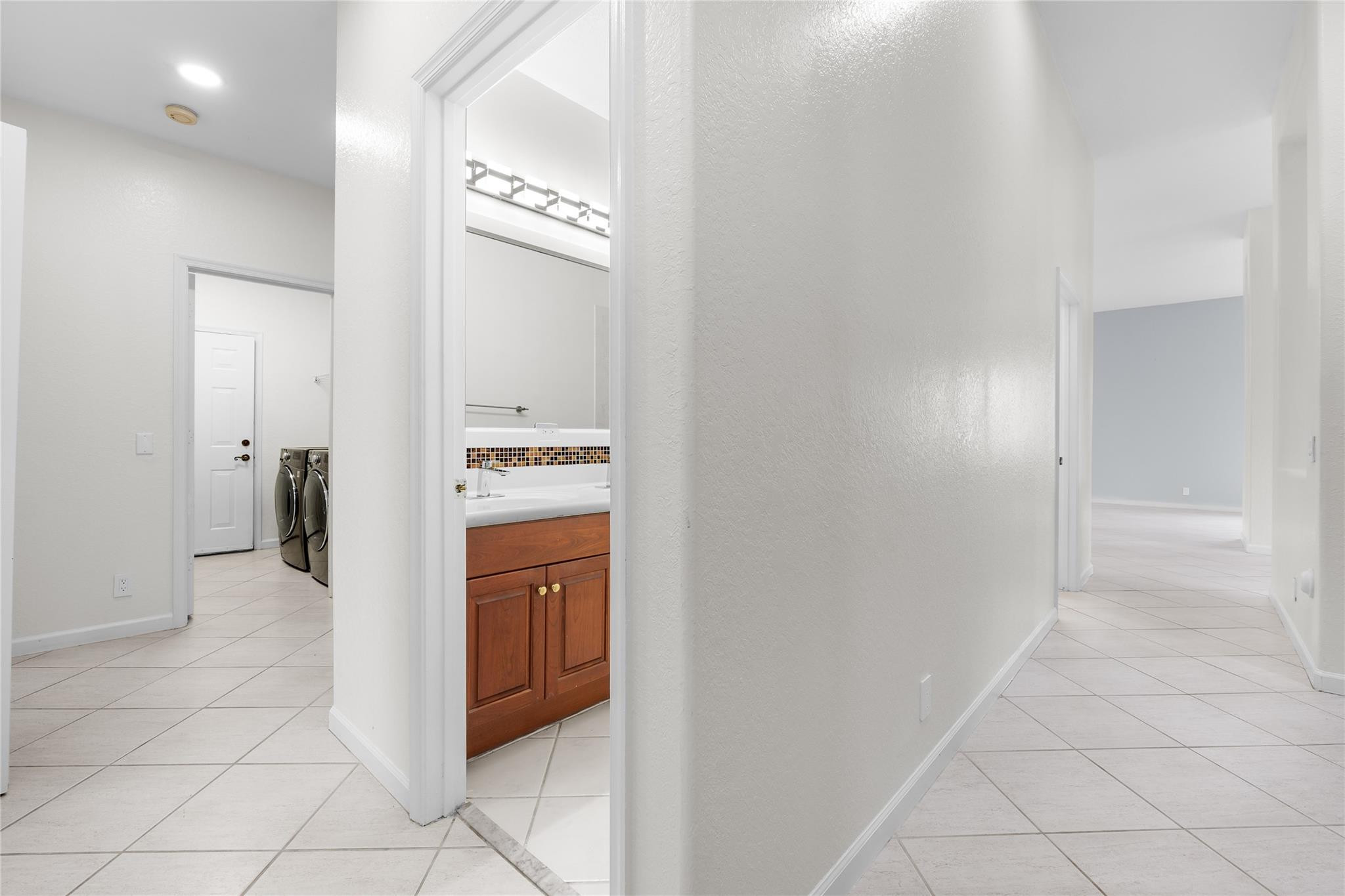 2048 Quail Roost Drive