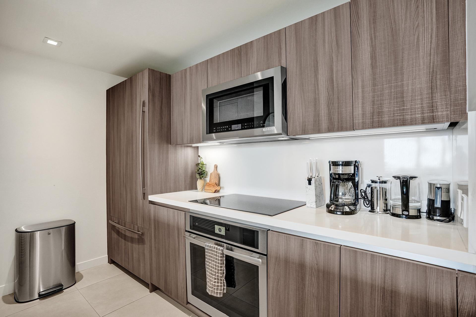 401 N Birch Road 702